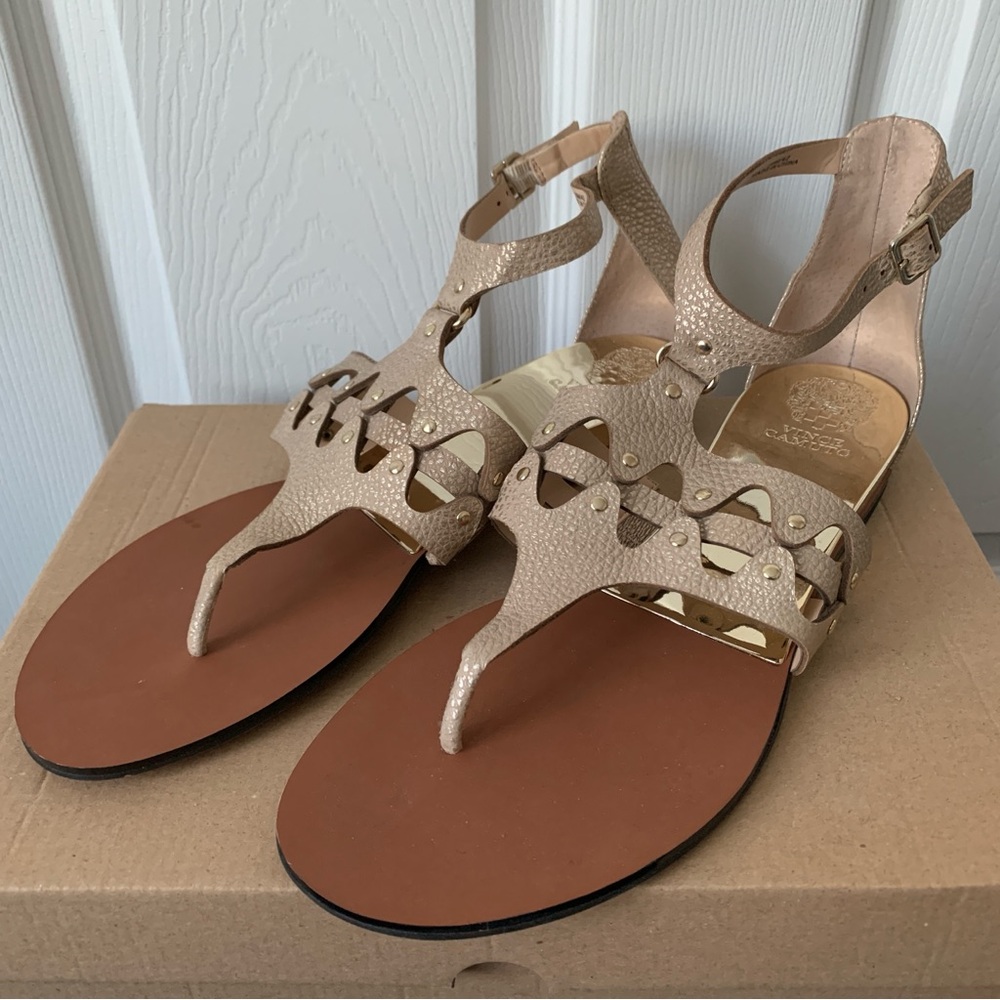 Vince Camuto Sandals Gold Size 10